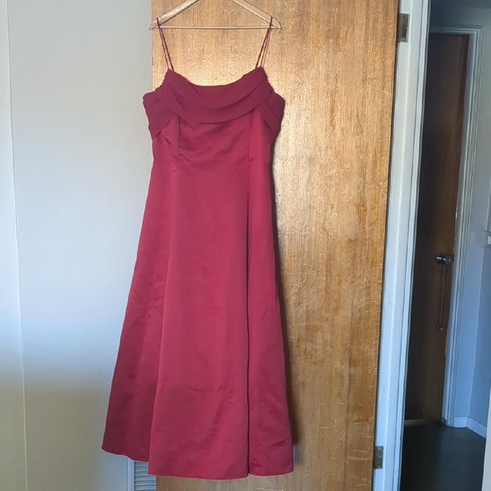 Elegant Red Women's Formal Spaghetti Strap Dress Prom